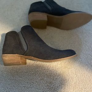 **Worn one time** Dolce Vita Westa Bootie
